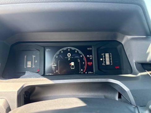 Used 2025 Toyota Tacoma SR5 AWD/4WD image 28