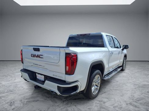 Used 2024 GMC Sierra 1500 Denali w/ Technology Package AWD/4WD image 7