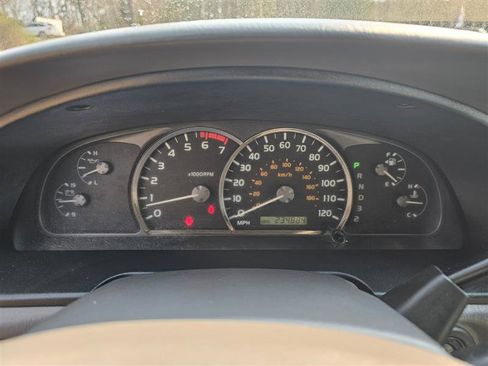 Used 2005 Toyota Sequoia Limited image 16