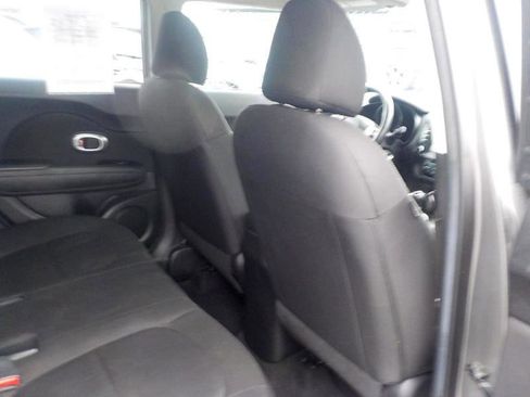 Used 2018 Kia Soul w/ Convenience Package image 25