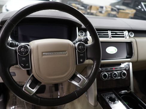 Used 2017 Land Rover Range Rover HSE AWD/4WD image 28