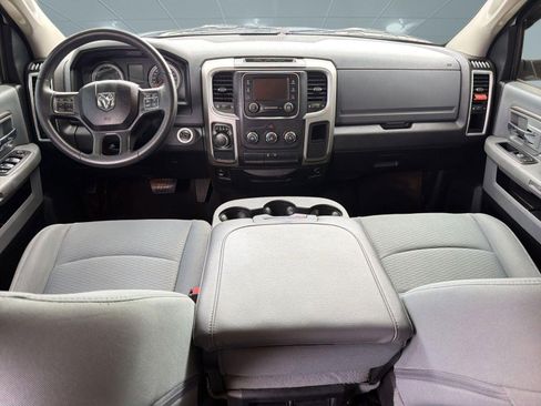 Used 2019 RAM 1500 Classic SLT RWD image 16