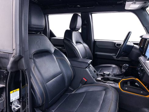 Used 2023 Ford Bronco Badlands AWD/4WD image 36
