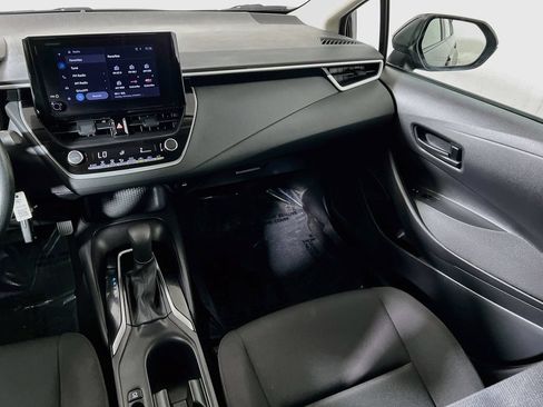 Certified 2025 Toyota Corolla LE FWD image 20