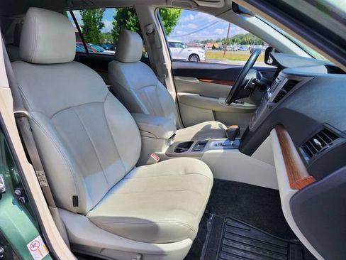Used 2014 Subaru Outback 2.5i Limited AWD/4WD image 27