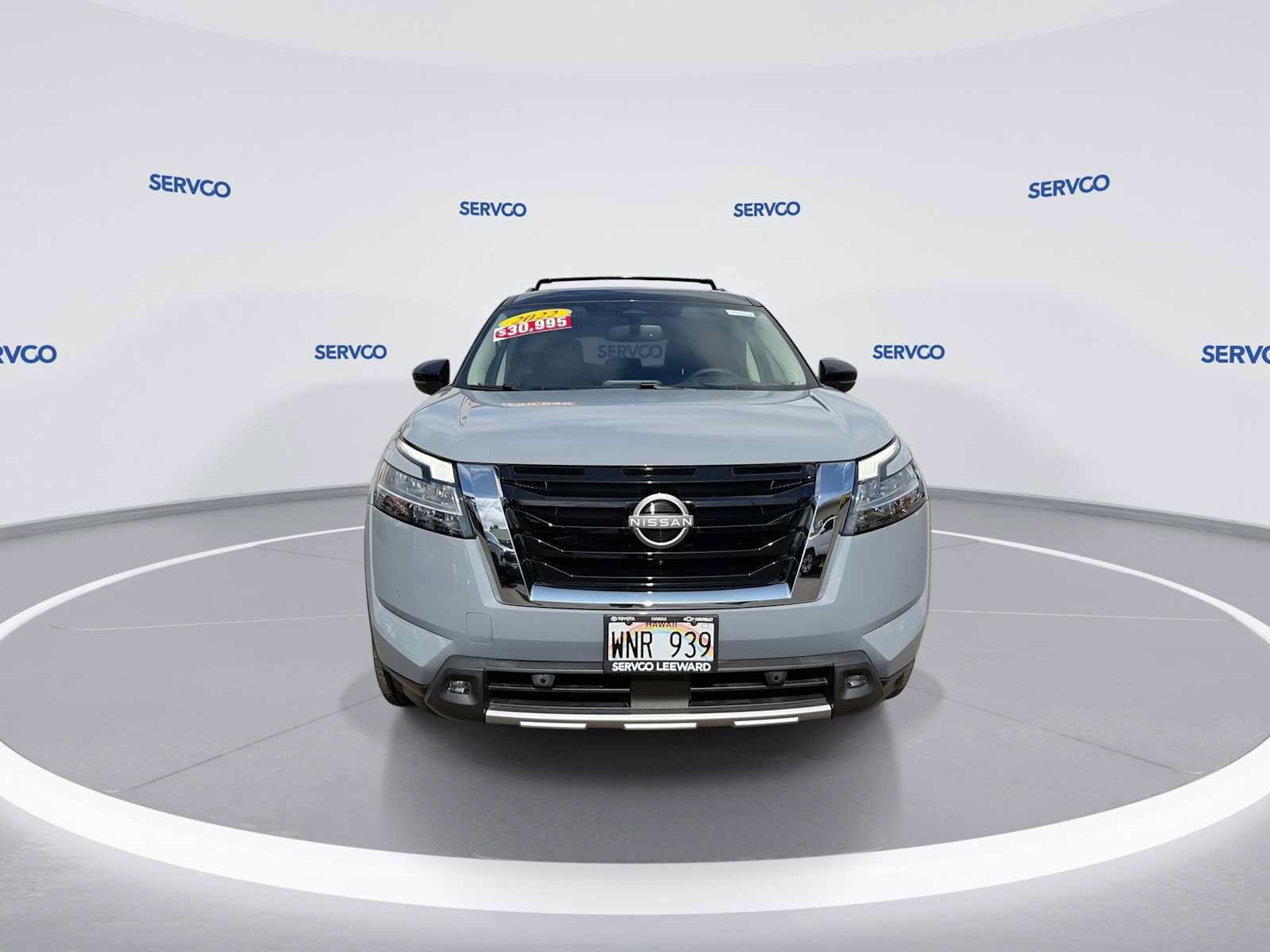 Used 2022 Nissan Pathfinder Platinum w/ Cargo Package FWD image 3
