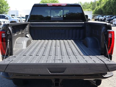 New 2026 GMC Sierra 2500 Denali w/ Denali Reserve Package AWD/4WD image 8