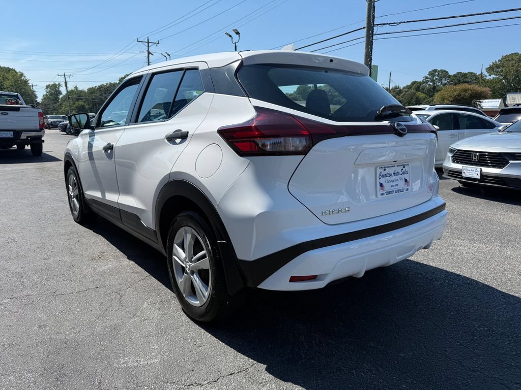 Used 2024 Nissan Kicks S FWD image 8