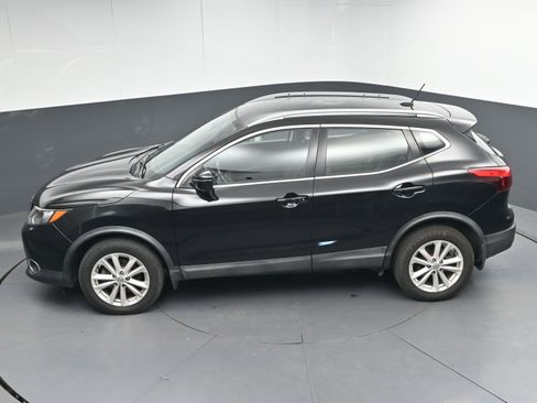 Used 2018 Nissan Rogue Sport SV w/ SV Technology Package image 36