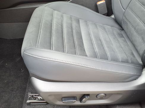 New 2026 Mitsubishi Outlander AWD image 5