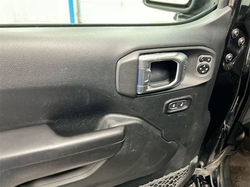 Used 2020 Jeep Gladiator Sport w/ Quick Order Package 24S image 21