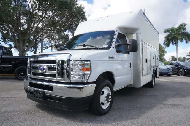Used 2024 Ford E-350 and Econoline 350 Super Duty w/ Power Windows & Locks Group RWD image 23