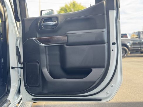 Used 2022 GMC Sierra 1500 SLT w/ SLT Premium Package RWD image 32