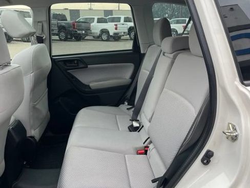 Used 2018 Subaru Forester 2.5i Premium AWD/4WD image 31