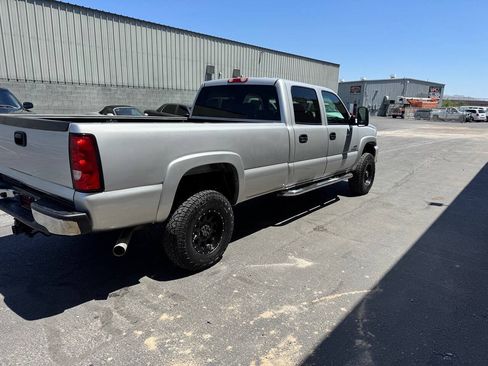Used 2006 Chevrolet Silverado 3500 LT w/ Heavy-Duty Power Package AWD/4WD image 10