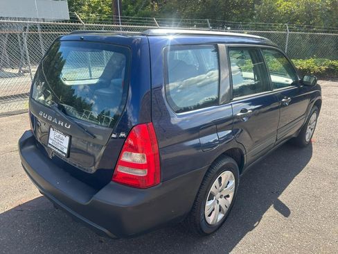 Used 2005 Subaru Forester 2.5X AWD/4WD image 5
