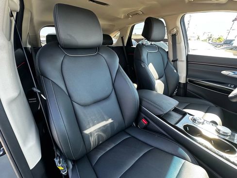 Used 2026 Genesis GV70 2.5T image 14