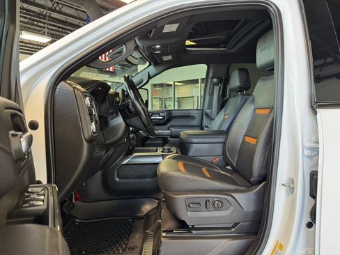 Used 2023 GMC Sierra 3500 AT4 w/ AT4 Preferred Package AWD/4WD image 14