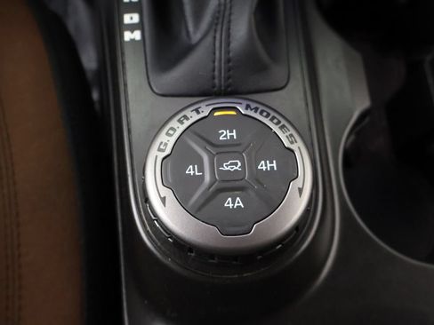 Used 2023 Ford Bronco Outer Banks w/ Sasquatch Package AWD/4WD image 52