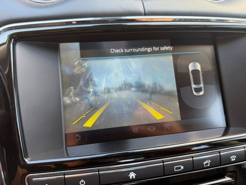 Used 2016 Jaguar XJ L Supercharged RWD image 35