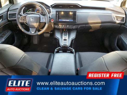 Used 2018 Honda Clarity Plug-In Hybrid image 16