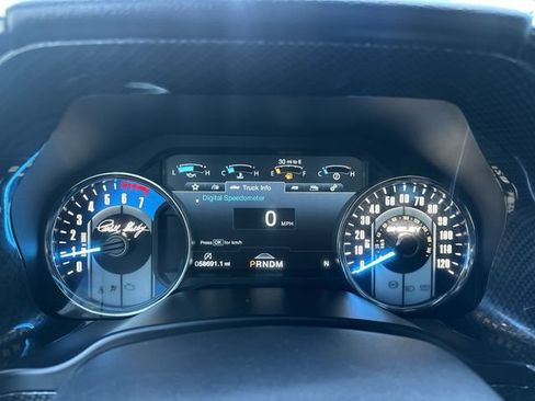 Used 2020 Ford F150 Lariat w/ Equipment Group 502A Luxury AWD/4WD image 26