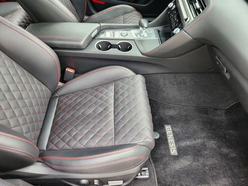 Used 2025 Genesis G70 3.3T Advanced w/ Sport Prestige Package image 11