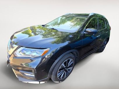Used 2018 Nissan Rogue SL w/ Premium Package