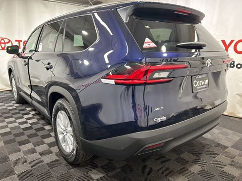 Used 2026 Toyota Grand Highlander AWD image 5