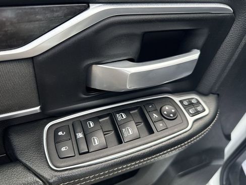 Used 2024 RAM 2500 Big Horn image 21