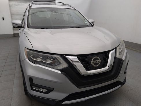 Used 2017 Nissan Rogue SL w/ SL Premium Package FWD image 14