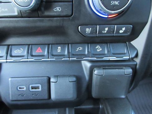 Certified 2022 Chevrolet Silverado 2500 High Country AWD/4WD image 38