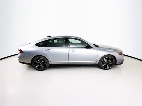 New 2026 Honda Accord SE image 2