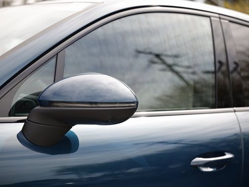 New 2025 Porsche Cayenne Coupe image 17