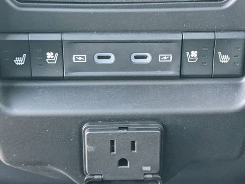 New 2026 RAM 1500 Limited AWD/4WD image 16