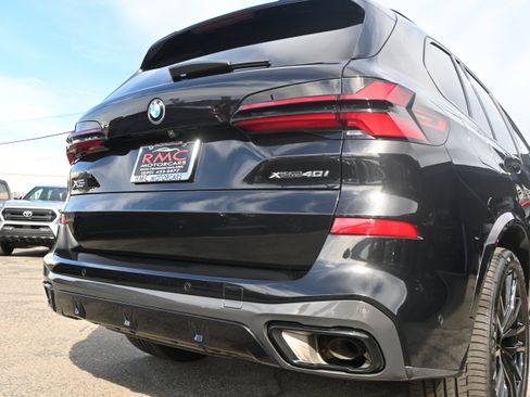 Used 2024 BMW X5 xDrive40i w/ M Sport Package AWD/4WD image 14