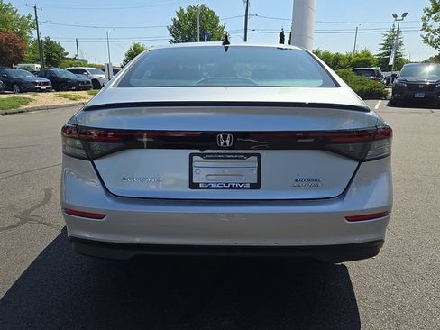 Used 2024 Honda Accord Sport image 5