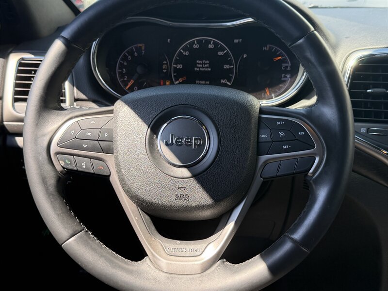 Used 2018 Jeep Grand Cherokee Laredo RWD image 20