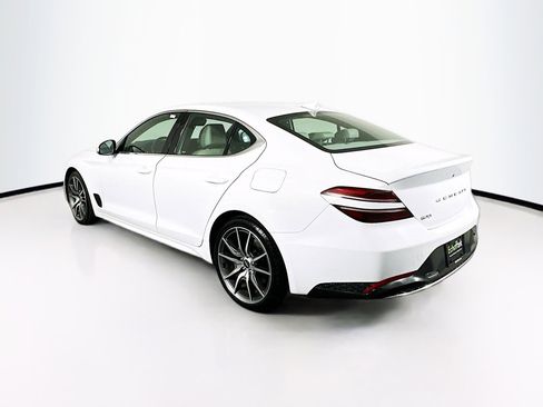 Used 2023 Genesis G70 2.0T image 5