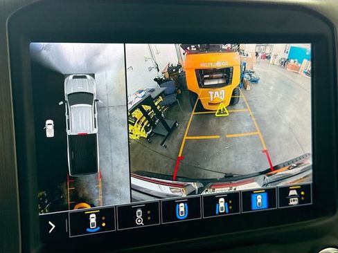 Used 2020 GMC Sierra 2500 Denali w/ Denali Ultimate Package AWD/4WD image 15