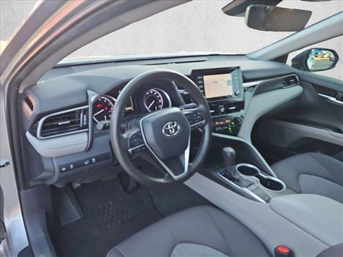 Used 2022 Toyota Camry LE FWD image 10