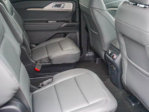 New 2026 Ford Explorer Active w/ Active Comfort Package image 13