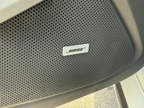 Used 2023 Chevrolet Camaro LT image 18