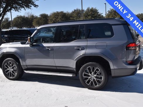 Used 2026 Lexus GX 550 image 11