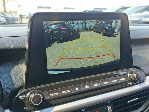 Used 2021 Kia Forte LXS image 28