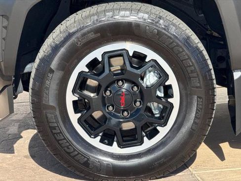 Certified 2025 Toyota 4Runner TRD Off-Road image 34