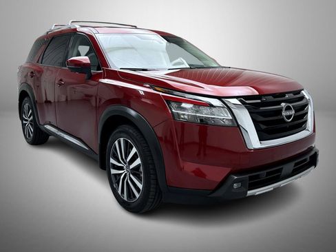 Used 2022 Nissan Pathfinder Platinum w/ Lighting Package (N93) image 3