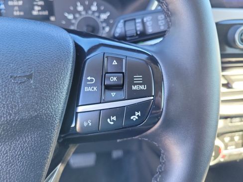 Certified 2022 Ford Escape SE w/ SE Sport Appearance Package image 24