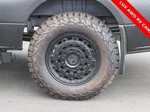 Used 2023 Mercedes-Benz Sprinter 2500 image 14