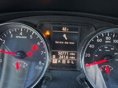 Used 2012 Nissan Rogue S image 6